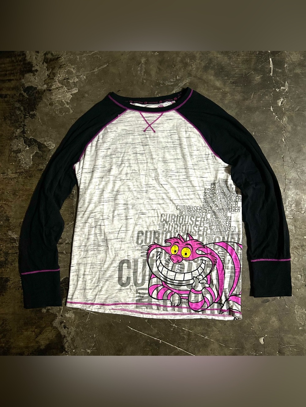 LARGE Official Disney Store Alice in Wonderland Cheshire Cat Raglan Shirt
